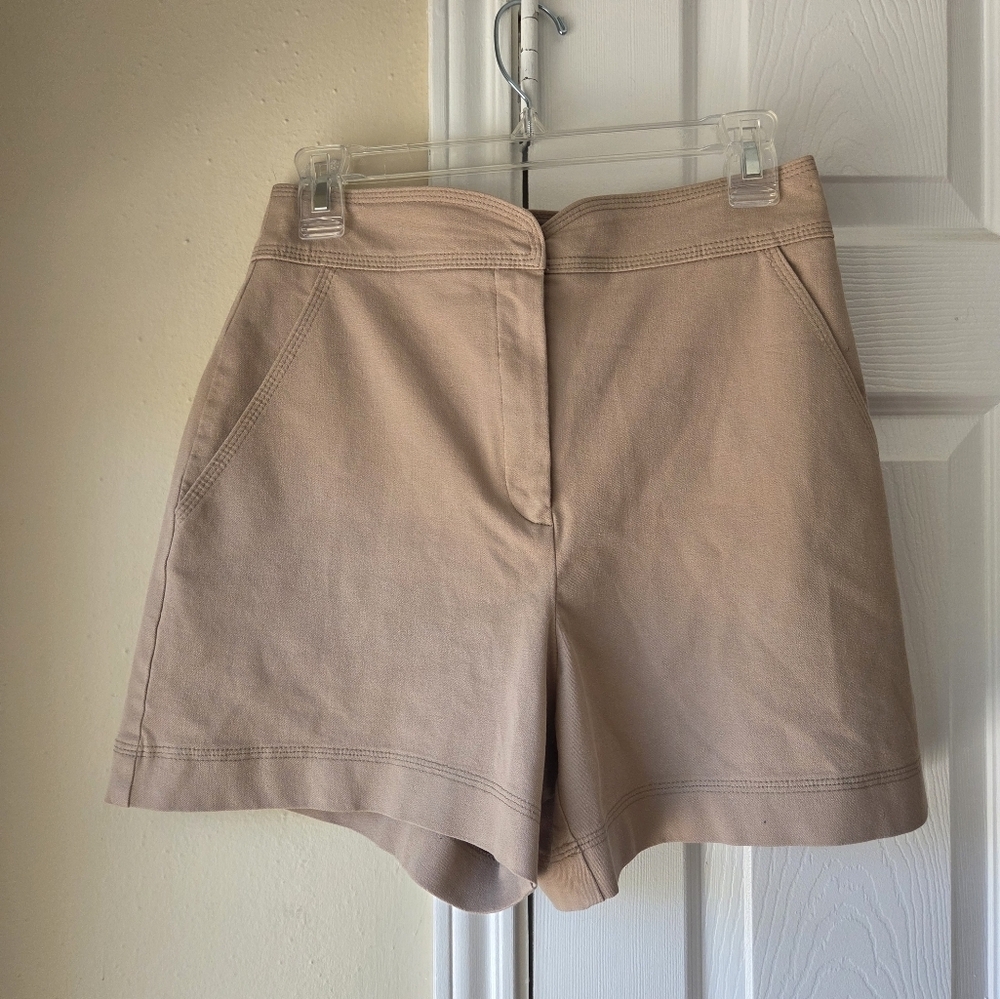Trina Turk Shorts Size 4 Beige Hi-Wasited Summer Lightweight